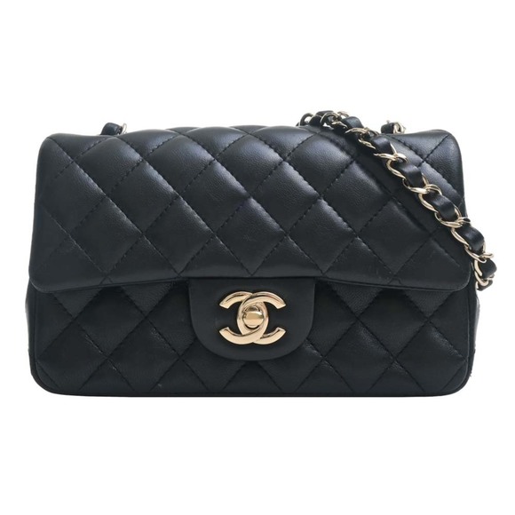 CHANEL shiny lambskin Round Chain COCO Mark Vanity Shoulder Bag AP2940 black